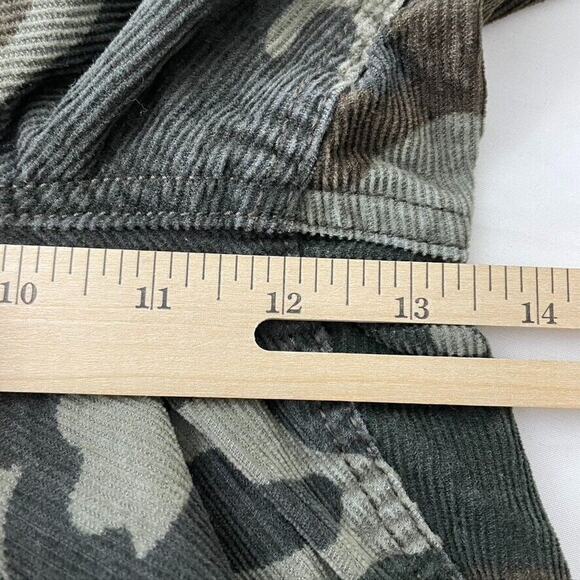 American Eagle Camouflage Super Stretch Corduroy Mom Jean Ankle Pants 10 Womens - Picture 11 of 12